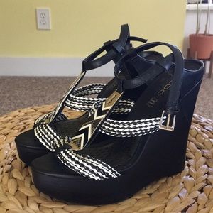 Aldo 4-inch Black Leather Wedged Sandals